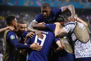  法国U21梯队包揽法甲多项殊荣  