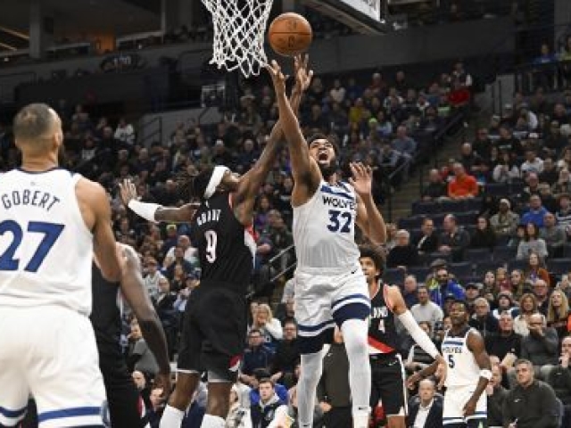  唐斯两双森林狼轻取开拓者喜提赛季第四十胜  